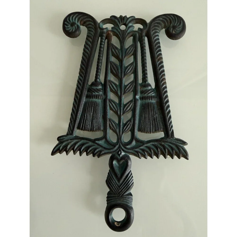 ✿ Vintage Cast Iron Trivet Grape Vine Ornate Wall Decor Rustic Kitchen Art Brend